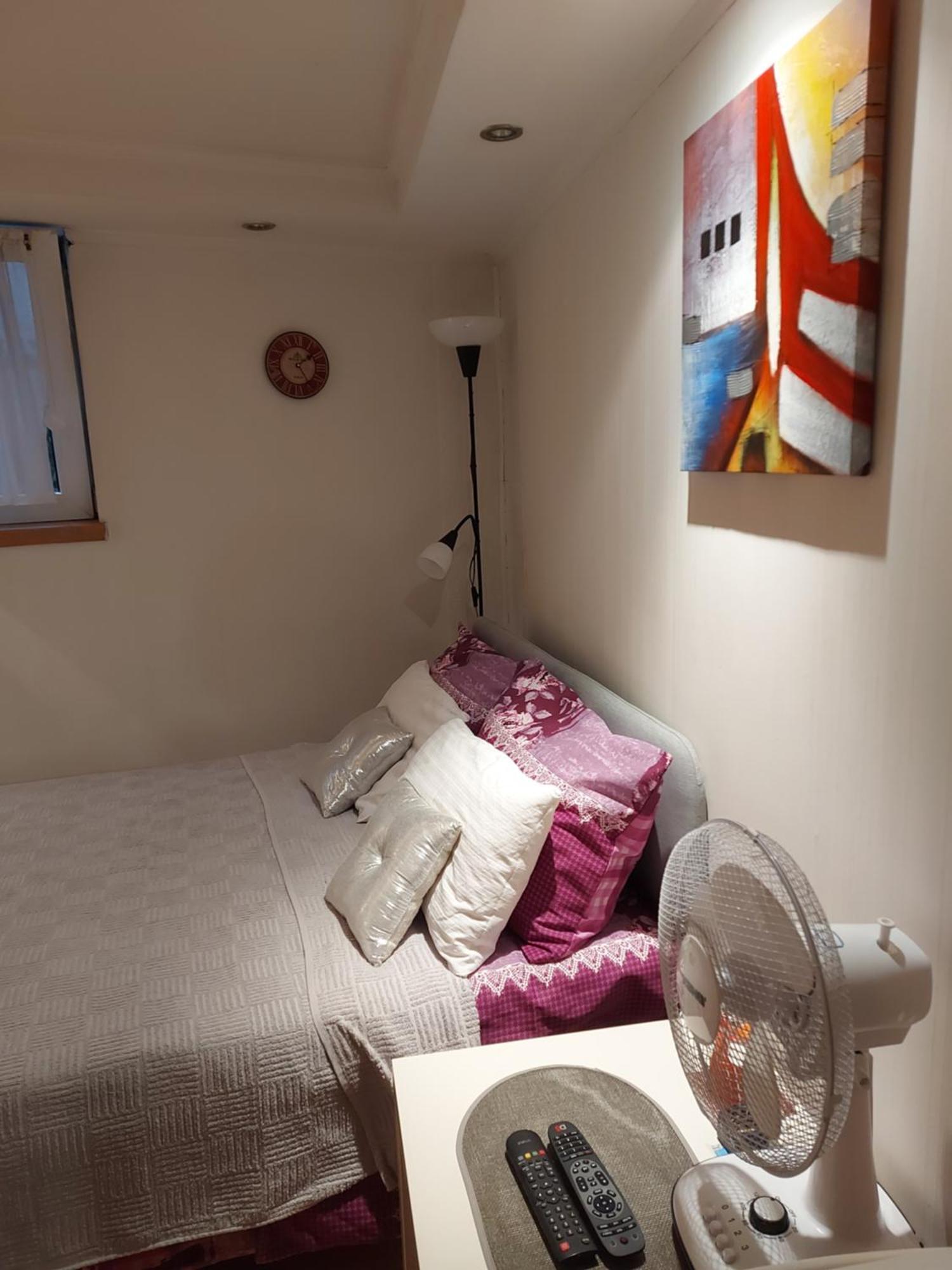 Glorry M Apartamento Belgrado Exterior foto